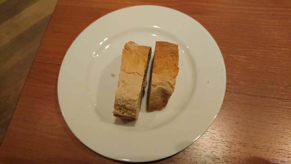 本八幡 レストラン ルパン ディナーコースのパン