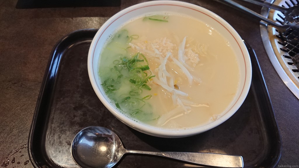 焼肉 宝島の90品以上食べ放題の濃厚鶏白湯ラーメン(ミニ)