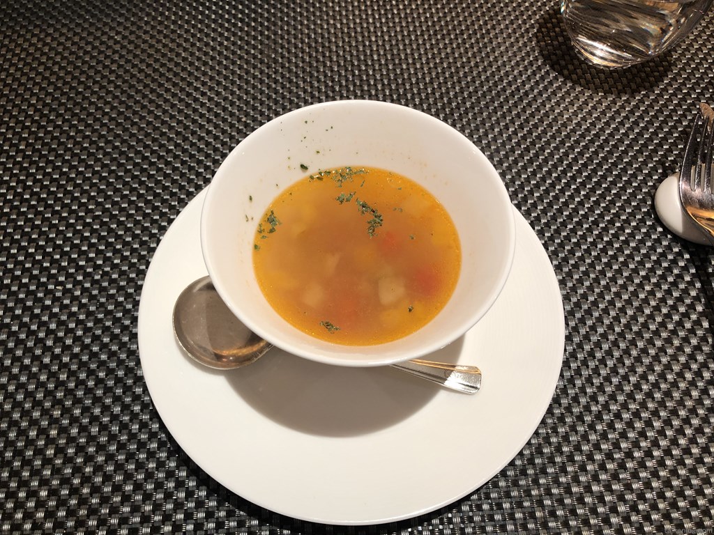 ホテルオークラ タバーン柏 クイーンズランチのシェフの気まぐれスープ