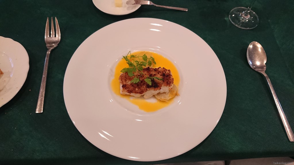 柏 レストラン タキガワ ランチコースの本日の魚料理