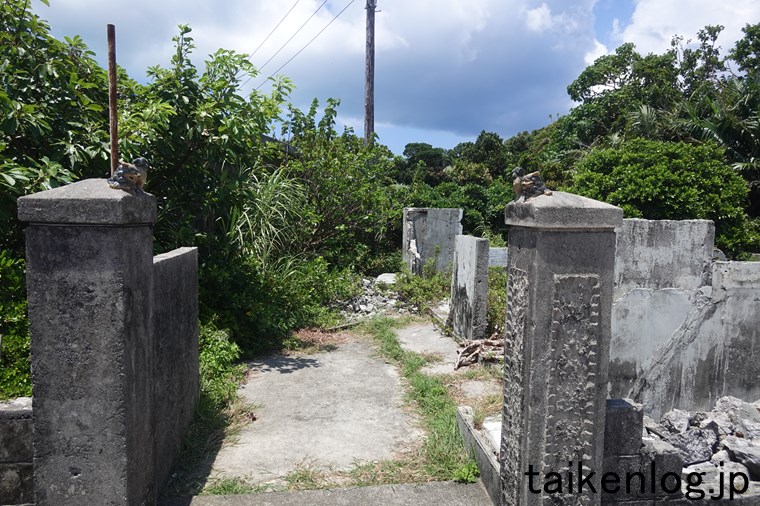 大神島の集落の廃墟 その2