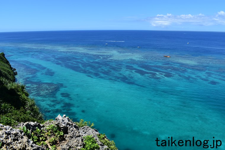 伊良部島の「イグアナ岩」からの眺め 北方向