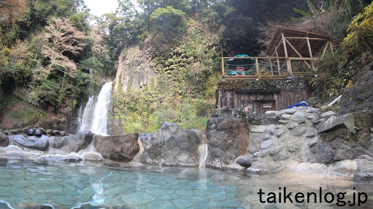 大滝温泉 天城荘 露天風呂の湯舟から見た景色