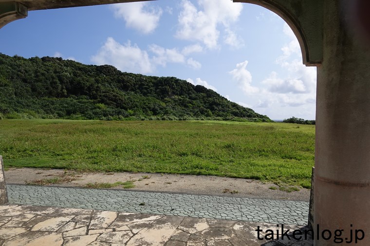 大神島東側の大神島多目的広場から東側のながめ