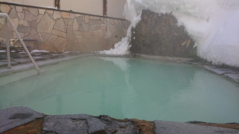 万座高原ホテルの"石庭露天風呂"の「三味の湯」
