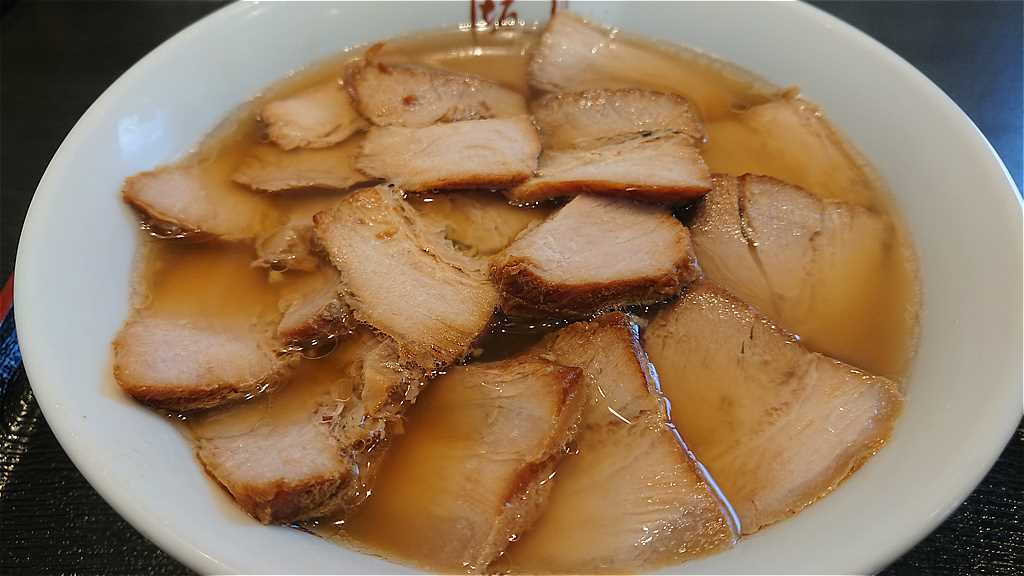 喜多方ラーメン坂内 焼豚ラーメンの焼き豚は13枚