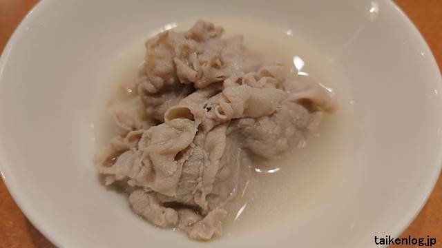 バーミヤンのしゃぶしゃぶ食べ放題の白湯スープで煮込んだ豚肉