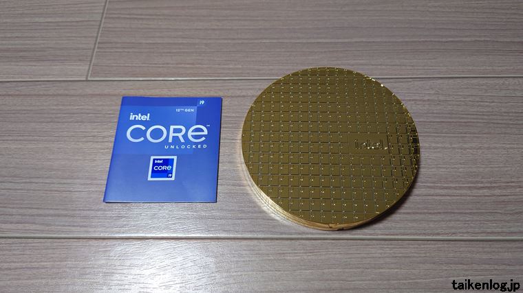 Core i9 12900Kの付属品一式