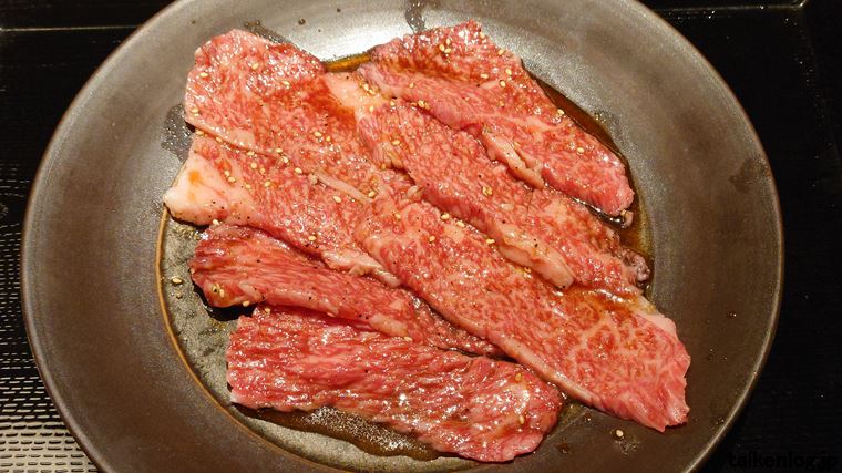焼肉トラジ 肉の日のランチタイム数量限定 黒毛和牛焼肉御膳の肉皿