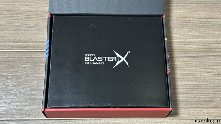 Sound BlasterX AE-5の外箱を開梱したようす その1