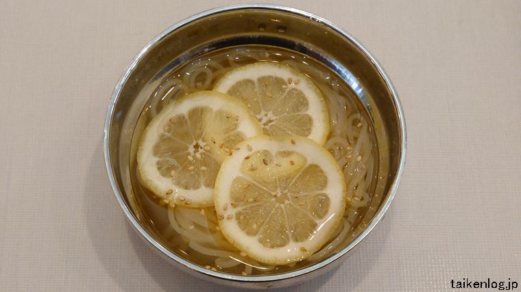 じゅうじゅうカルビの食べ放題 大感激コース以上から注文できる「レモン冷麺(ミニ)」実際に利用したときの現物