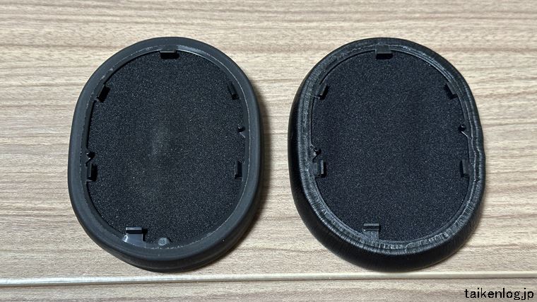 WH-1000XM5用のイヤーパッド裏面：左側が純正品、右側がサードパーティー製