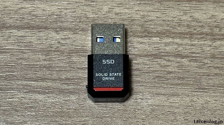 SSD-PST1.0U3-BAの外観 正面
