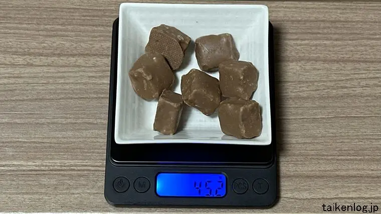 ブラックサンダーひとくちサイズ ナッツ＆ショコラ 全容の重さ