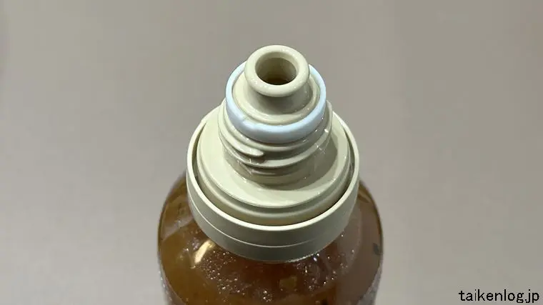 素材を味わうドレッシング イタリアンの吐出口