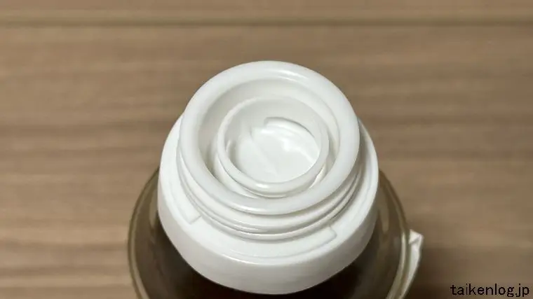 焼肉トラジ チョレギドレッシングの栓