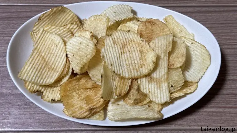 ポテトチップス ギザギザ味わいしお味の全容量