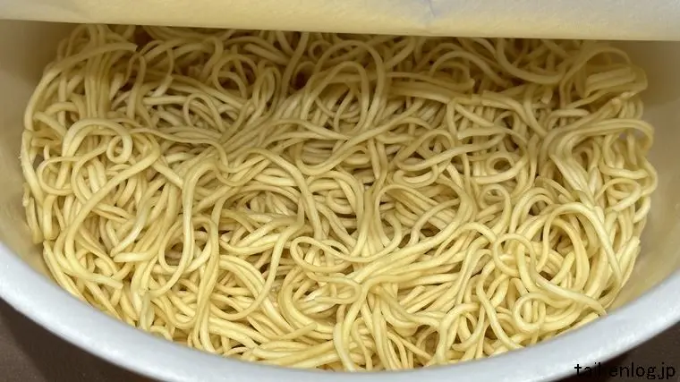 一蘭 カップラーメンの麺