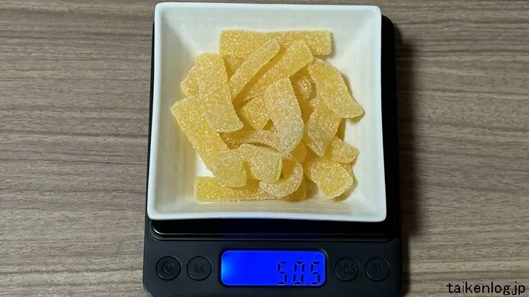 フェットチーネグミ PREMIUM 愛媛県産紅まどんな味 全容の重さ