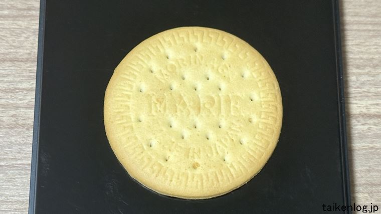 森永製菓 マリービスケット 表面