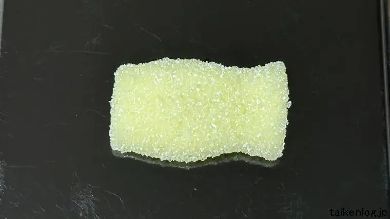 しゃりもにグミ クリームソーダ味の表面