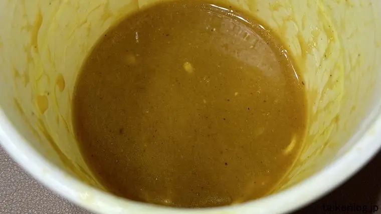 エースコック よこすか海軍カレー ラーメンのスープ