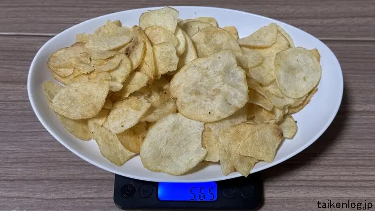 ポテトチップス ガーリック 全容の重さ