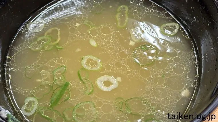 スシローの牡蠣アヒージョ塩ラーメンのスープ