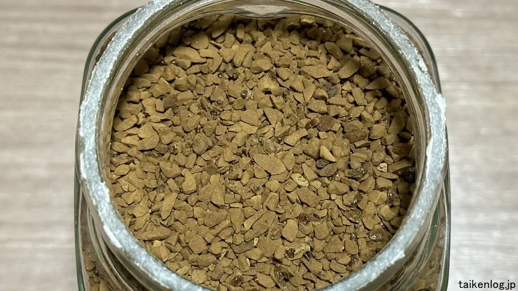 ネスカフェ ゴールドブレンド 香り華やぐ 80gのフィルター(密封用内蓋)を剥がした状態