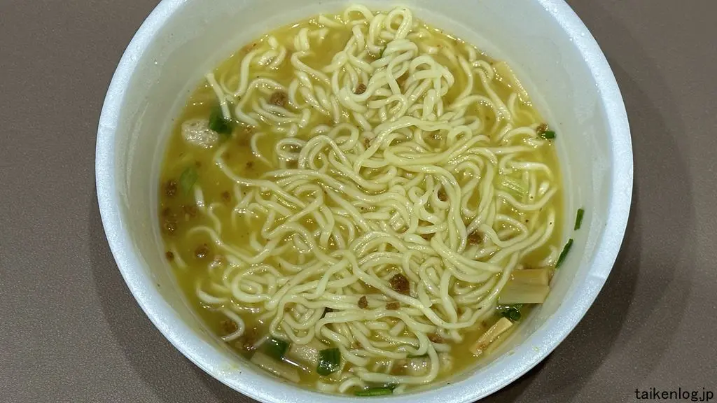 推しの一杯 大喜 純とりそばに粉末スープを入れて混ぜた状態