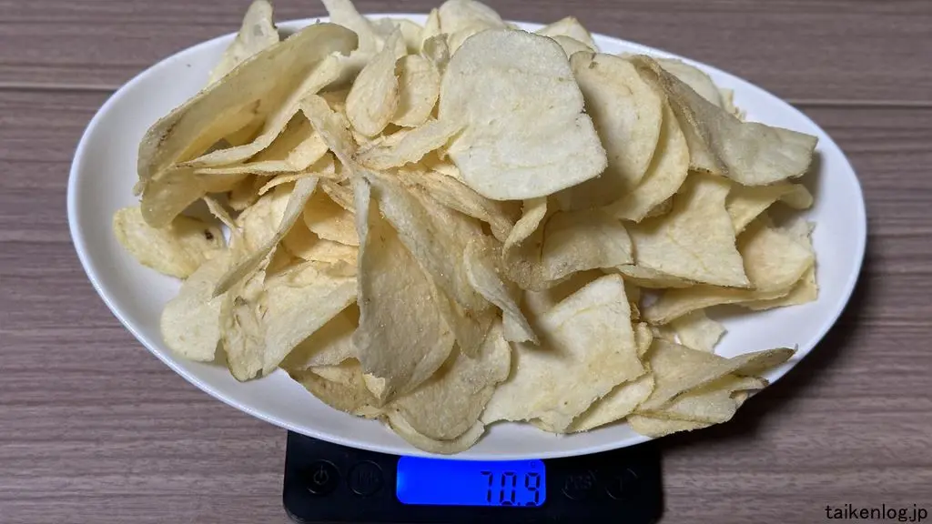 ポテトチップス 味ぽん味 全容の重さ